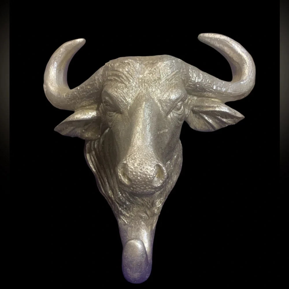 Buffalo Head Detailed Wall Hook Coat Hat Key Hanger In Brushed Silver Finish